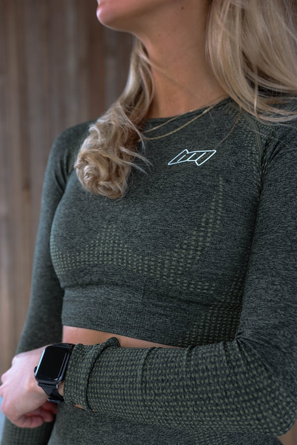 Seamless Long Sleeve Cropped Top